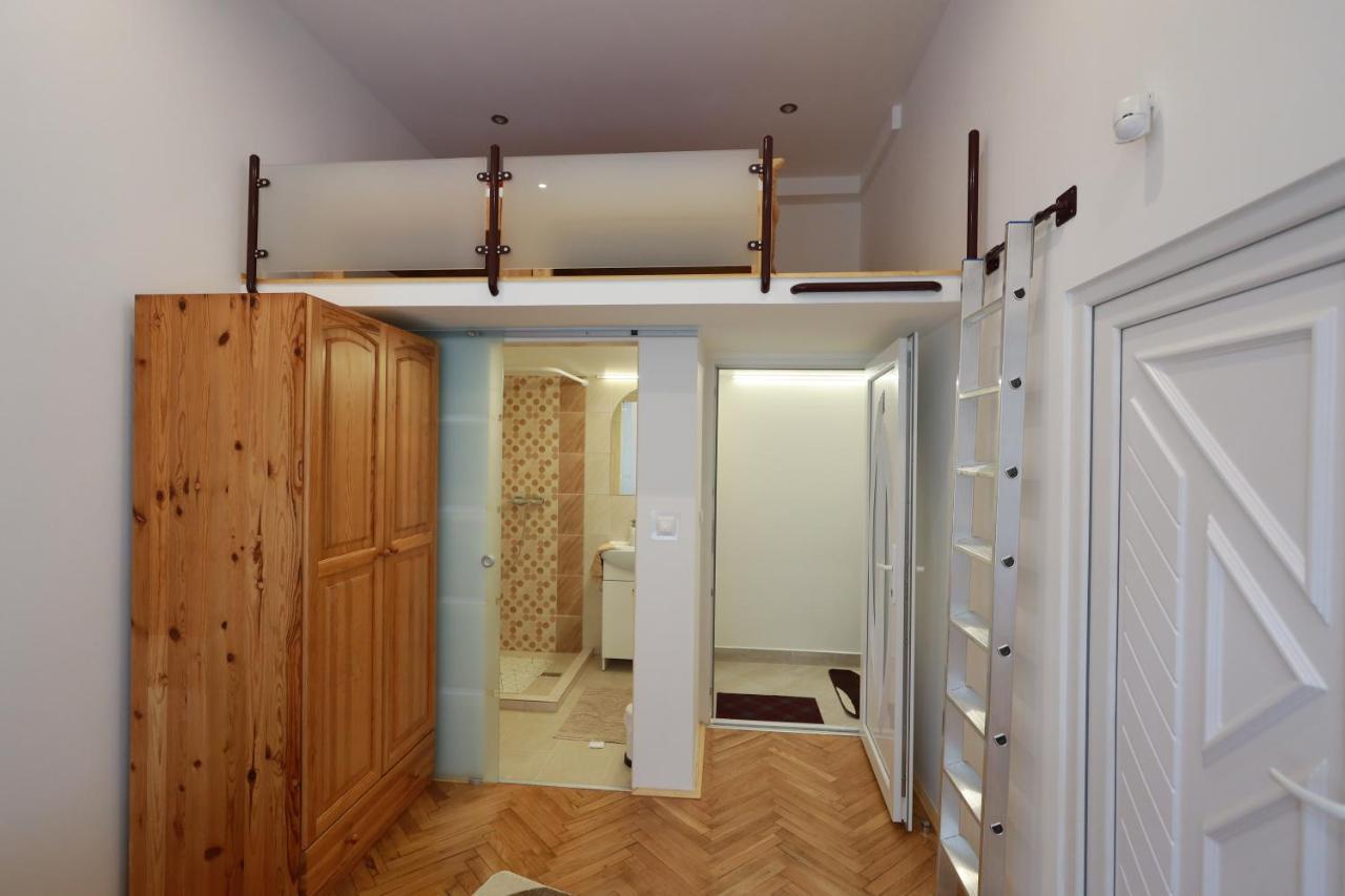 Vito Apartman Eger Exteriör bild