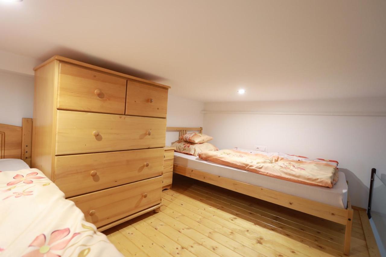 Vito Apartman Eger Exteriör bild