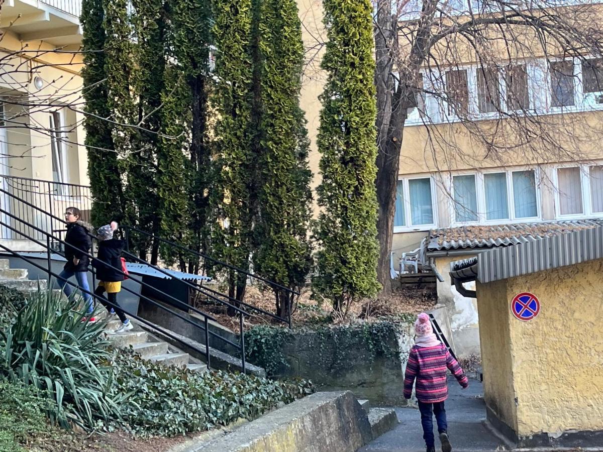 Vito Apartman Eger Exteriör bild