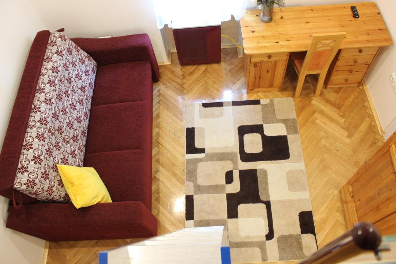 Vito Apartman Eger Exteriör bild