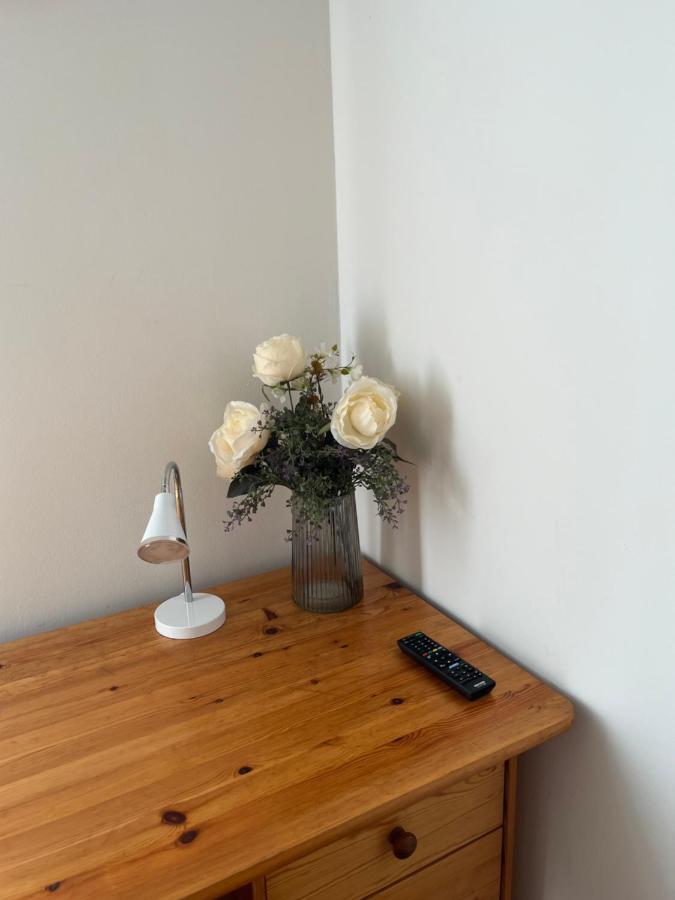 Vito Apartman Eger Exteriör bild