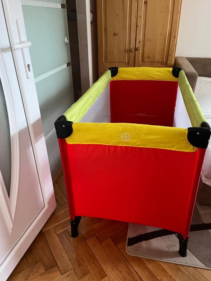 Vito Apartman Eger Exteriör bild